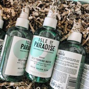 Isle of Paradise Self-Tanning Water In Medium NEW